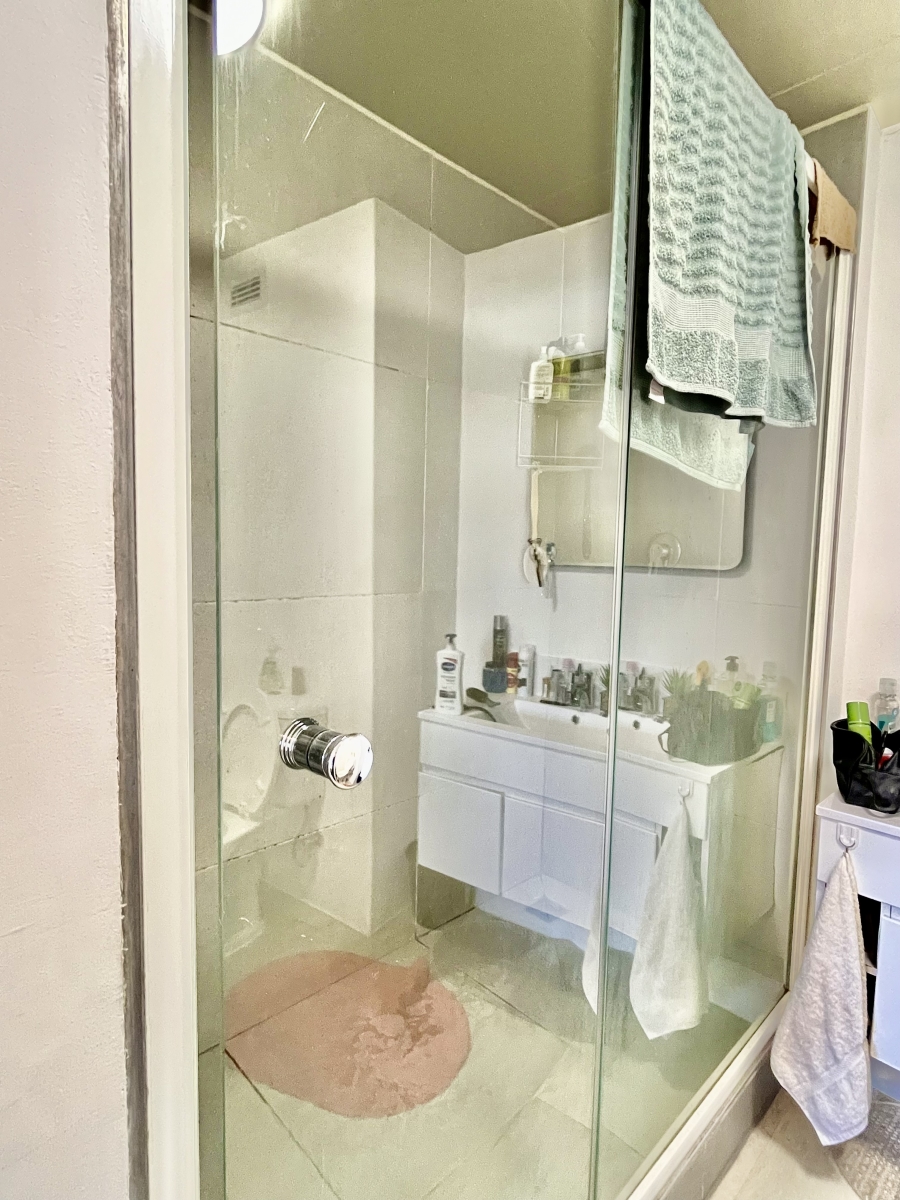 2 Bedroom Property for Sale in Observatory Western Cape